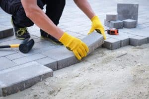 Masonry worker